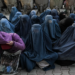 Taliban’dan kadınlara yeni kısıtlamalar; sesleri bile yasaklandı