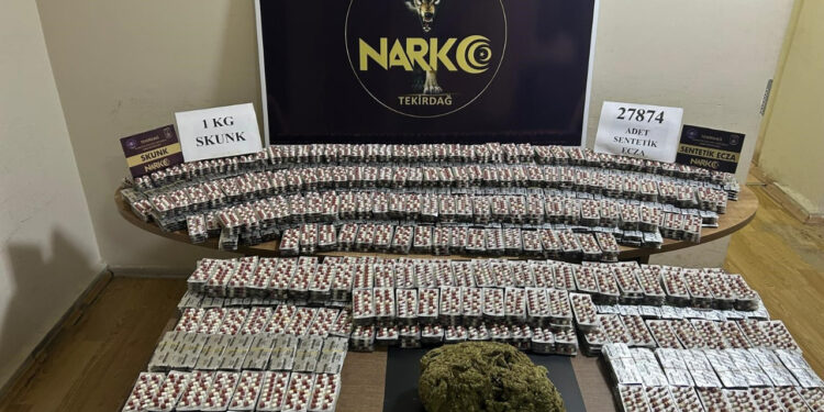 Tekirdağ'da Operasyon: Kolilerce Uyuşturucu Ele Geçirildi