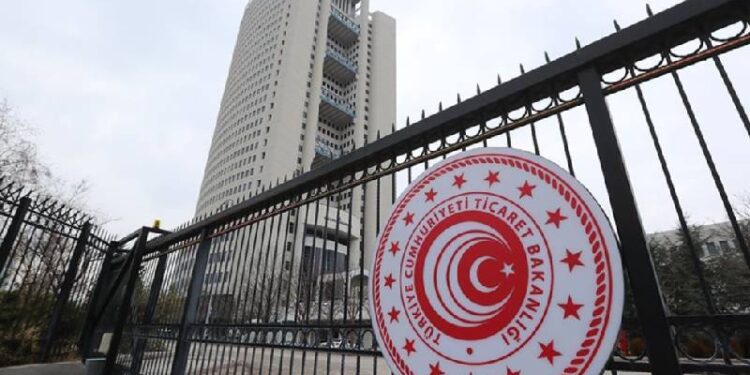 Ticaret Bakanlığı'ndan fiyat etiketi denetimi; işletmelere 210,5 milyon liralık ceza kesildi