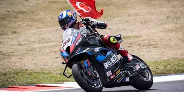Toprak Razgatlıoğlu'ndan, Superbike'ta şampiyona rekoru
