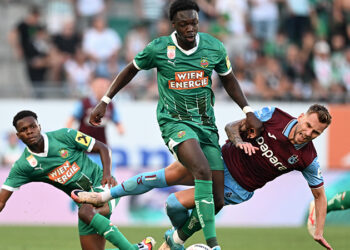 Trabzonspor, Avrupa Ligi'nde Rapid Wien engelini aşamadı