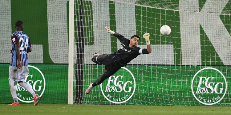 Trabzonspor St Gallen Maçında Gol Sesi Çıkmadı! Rövanş 29 Ağustos'ta Oynanacak