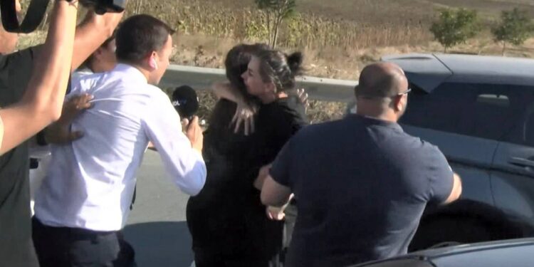 Tutuksuz yargılanmasına karar verilen Dilan Polat, tahliye edildi