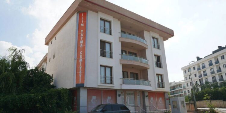 Tuzla Belediyesi’nden AKP’li vakfa ihtarname: Binaları tahliye edin