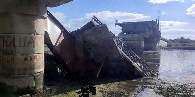 Ukrayna Seym Nehri üzerindeki köprüyü vurdu