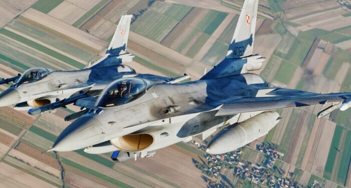 Ukrayna, ilk F-16’larına kavuştu