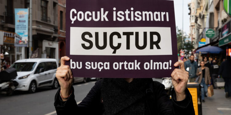 Uşak’ta Süleymancılara ait erkek öğrenci yurdunda 9 yaşındaki çocuğa darp iddiası