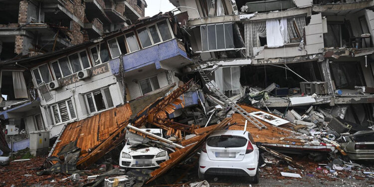 Uzman İsim Açıkladı: İşte Türkiye'nin En Riskli Fay Hatları...