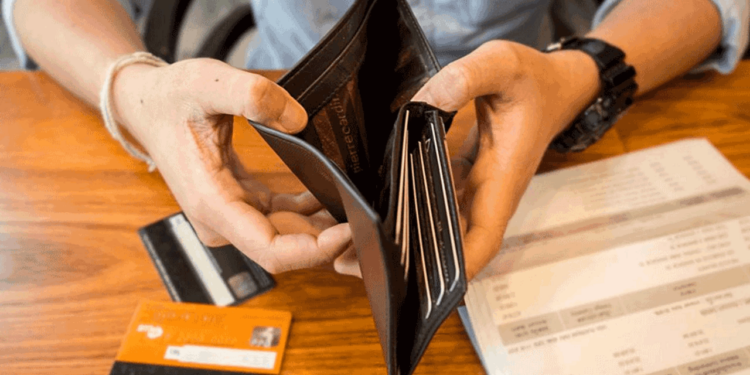 Vatandaş Borç Batağında Çırpınıyor: Kredi Kartı Alacakları 1,5 Trilyona Dayandı