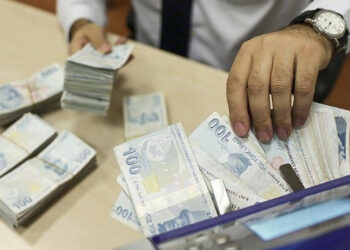 Vatandaşın Cebinde Para Kalmayınca Bankaya Koştu: Tüketici Kredi Tutarı Arttı