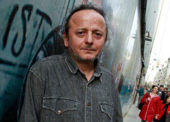‘Mahalle yanarken saçımızı mı tarayalım’: Şair Nevzat Çelik serbest bırakıldı