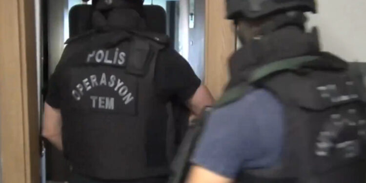 ‘Nefret’ operasyonları sürüyor; 20 gözaltı
