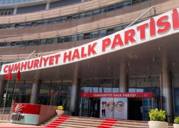 CHP Tüzük Komisyonu son kez toplanacak: Ön seçimin niteliği, genel başkan kotası ve üç dönem kuralı tartışılıyor