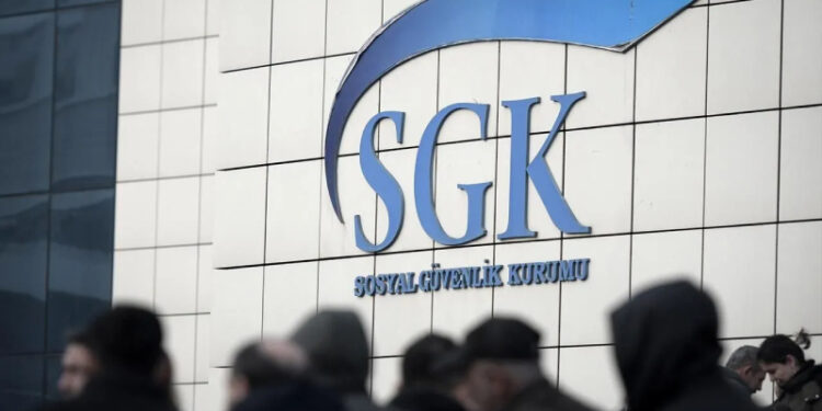 SGK’dan GSS borçları için milyonlarca kişiye mesaj: Ödemeyenler hakkında yasal takip başlatılacak