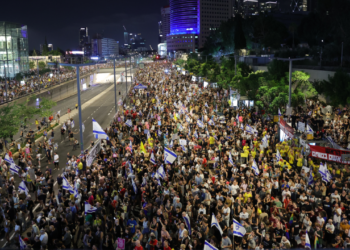 500 Bin Kişi Toplandı: İsrail'de Netanyahu'ya Ateşkes Çağrısı