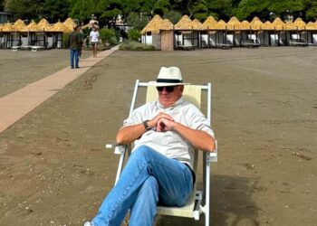 53 yıldır çektirmeye çalıştığım burjuvalığa geçiş fotoğrafım