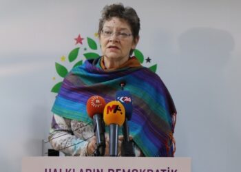 Keene: Türkiye kaynaklarını Kürtlere karşı savaşta harcıyor