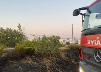 Tamir edilmeyen elektrik telleri bir kez daha yangına neden oldu