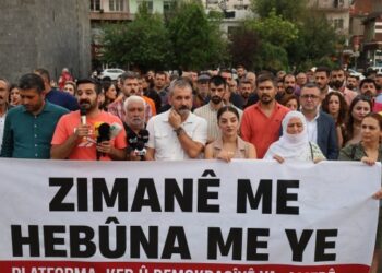 Kürt dil kurumlarına baskın protesto edildi: Bu mücadele asla durmayacak