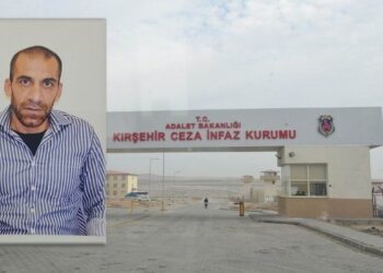 Çıplak aramayı reddeden tutsağın tedavisine engel