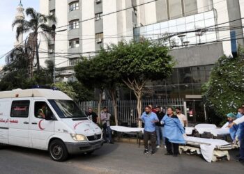 İsrail, Beyrut’a saldırdı