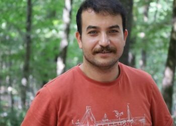 Zafer işareti yapan gazeteci Yalçın hakkında disiplin soruşturması
