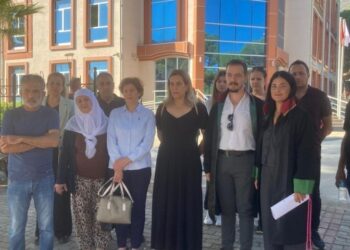 ‘Cinsel istismar’ suçundan yargılanan öğretmen göreve döndü!