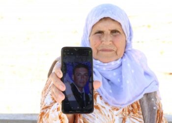DAİŞ’in alıkoyduğu 2 oğlundan 10 yıldır haber alamıyor