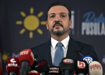 ABD’nin Rum yönetimine, silah ambargosunu genişletme kararını uzatması, haksız bir adımdır