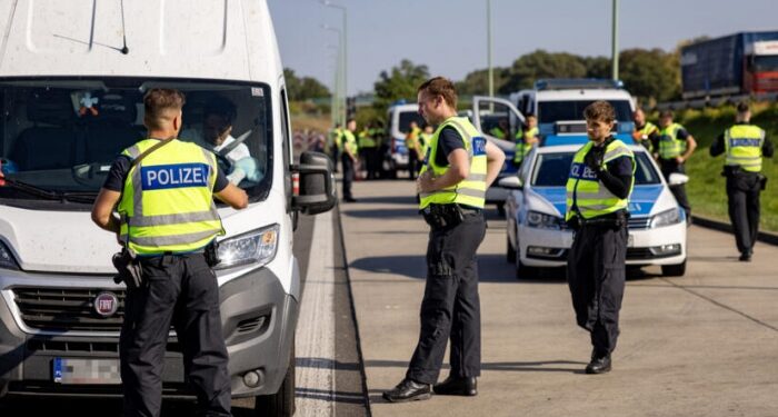 ALMANYA | Sınırlarda genişletilmiş kontroller başladı; sığınma başvuruları nasıl etkilenecek?