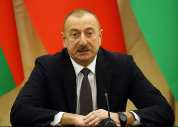 Aliyev'den 'Rusya İle Ukrayna Arasında Arabulucu Olma' Yanıtı