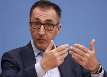 Almanya Tarım Bakanı Cem Özdemir: “Kızım ya da arkadaşları göçmenler tarafından sık sık tacize uğruyor”