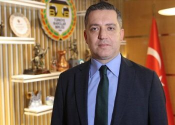 Anayasa'nın ilk dört maddesini tartışmaya açmak, Türkiye Cumhuriyeti Devleti'nin varlığını tartışmaya açmaktır