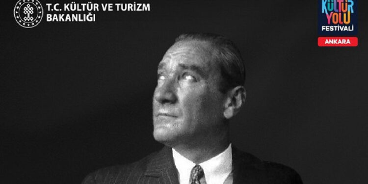 Ankara'da "Ata'nın Sevdiği Şarkılar Konseri" Düzenlendi