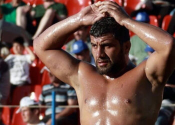 Antrenman Yaparken Fenalaşan Başpehlivan Ali Altun Yaşamını Yitirdi