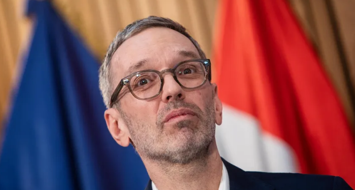 Avusturya, Pazar günü seçime gidiyor; anketlerde aşırı sağ önde