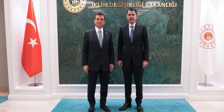 Bakan Kurum ve İBB Başkanı İmamoğlu'dan sürpriz görüşme
