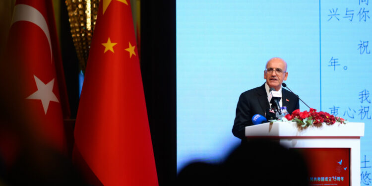 Bakan Şimşek Çin'de Hükümetlerarası İşbirliği Komitesi Eşbaşkanı Olarak Yer Alacak