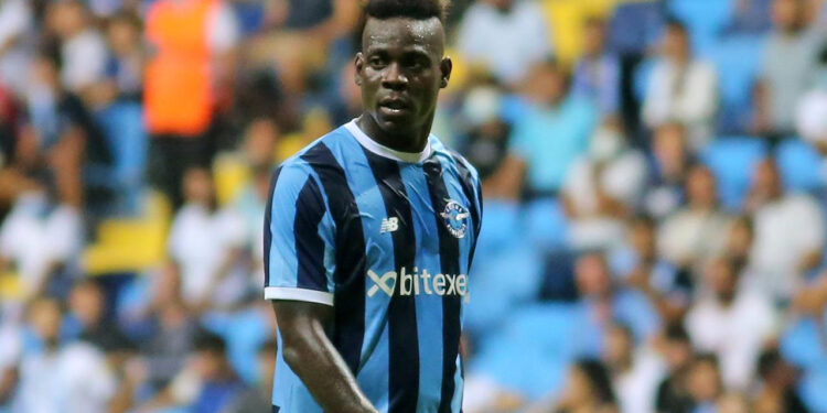 Balotelli'den Asılsız İddialara Tepki: 'Er Ya da Geç...'