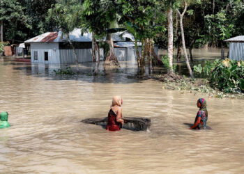 Bangladeş'te Sel ve Toprak Kayması: 7 Ölü