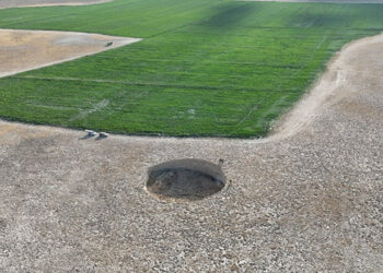 Bir Günde İki Çöküntü! Konya'da Yeni Bir Obruk Oluştu