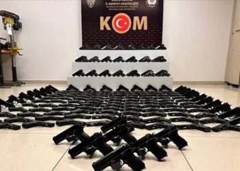 Bir yılda 90 binden fazla kaçak ve ruhsatsız silah yakalandı, 101 bini aşkın kişi gözaltına alındı!