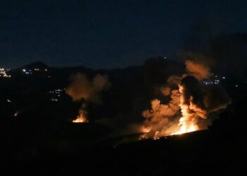 Bölgede tansiyon tırmanıyor; İsrail’den Lübnan’a yoğun hava saldırısı