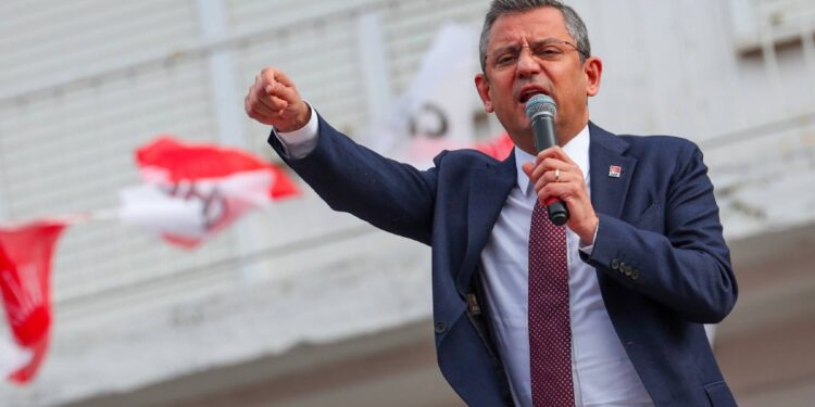 "Bu çocuklar size benzeyip de 'Hepimiz Trikopis'in askerleriyiz' mi diyeceklerdi?"