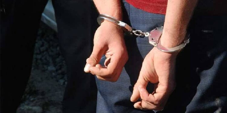 Çağrı merkezi kurdular 1 milyon liralık vurgun yaptılar: 2 kişi tutuklandı!