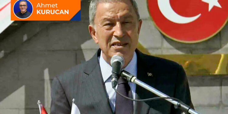 Cahil olmak ne güzel; her şeyi biliyor insan!