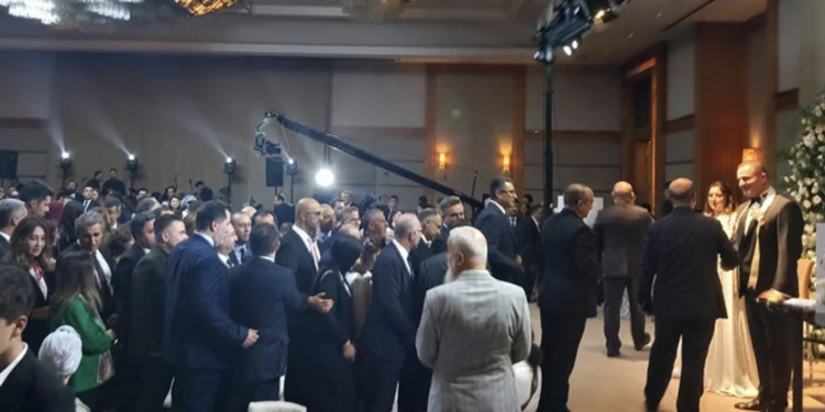 Damadın denetlediği bankalardan geline takılar