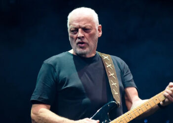 David Gilmour'un Albümünde 'Cümbüş' Sürprizi!