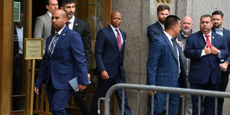 Dünya Bu Skandalı Konuşuyor! Kilit İsim Türkiye ile Nasıl İlişki Kurdu?