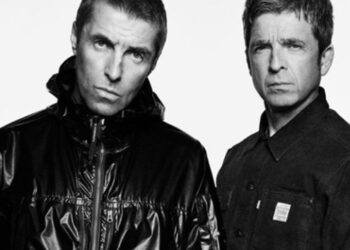 Dünyanın 'En Kıymetli Konseri' Geliyor: 355 Sterlinlik Bileti Almak İçin 15 Saat Beklediler!